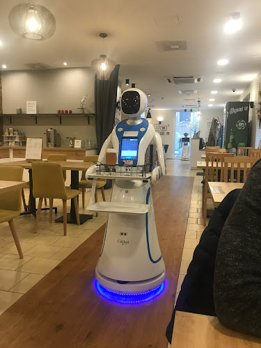 Budapest, Práter u. 8, 1083