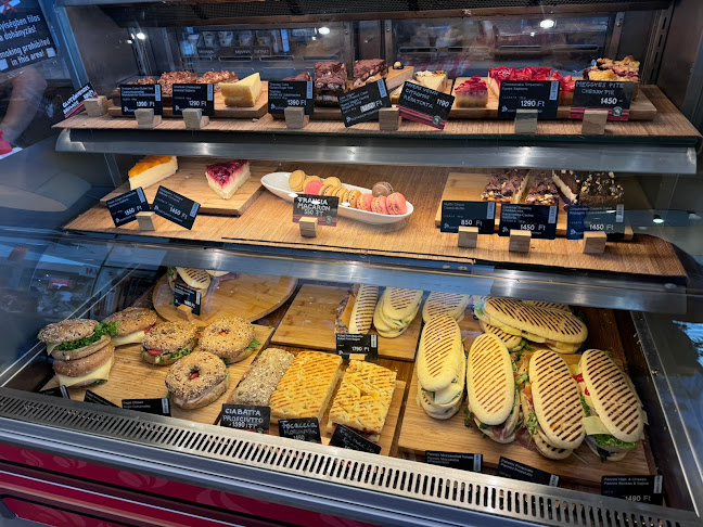 Comentarii opinii despre CoffeeShop Company Siófok