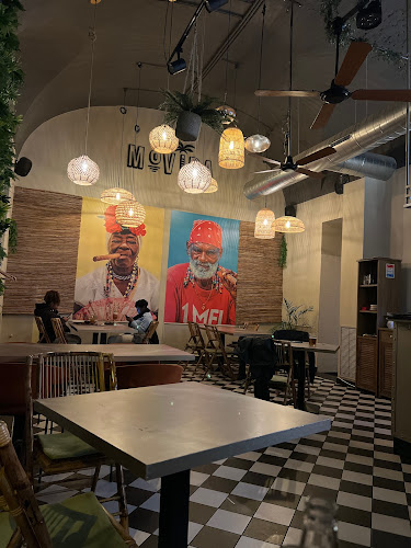 La Movida Bar & Restaurant - Vendéglátás