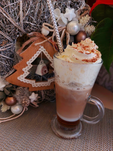 Comentarii opinii despre Mandala Garden Caffe