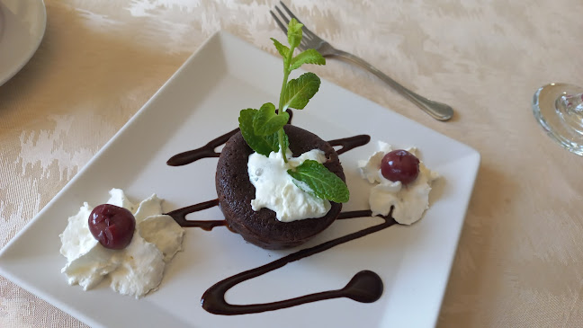 Opinii despre Hotel BorsodChem és IKON Bar & Restaurant în Kazincbarcika - Vendéglátás