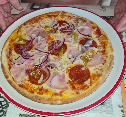 Ínyenc Pizzéria, Kávézó és Lángossütő