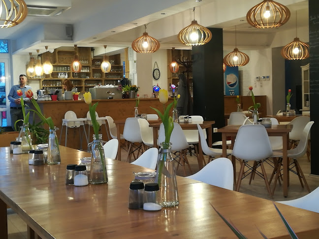 Opinii despre Szóda étterem és Rendezvényhelyszín în Siófok - Vendéglátás