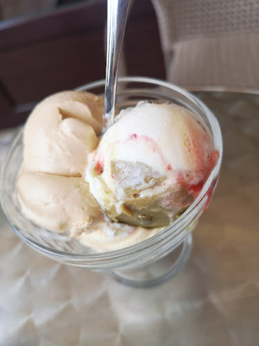 Bor Cukrászda és Kávézó - Dabas - Vendéglátás