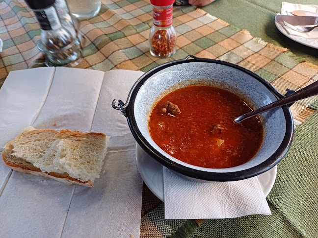 Gulyás udvar Étterem