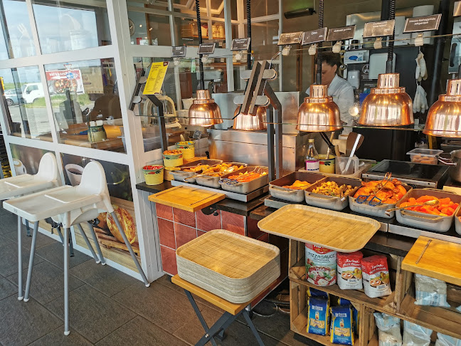 Fresh Corner Restaurant Páty - Páty