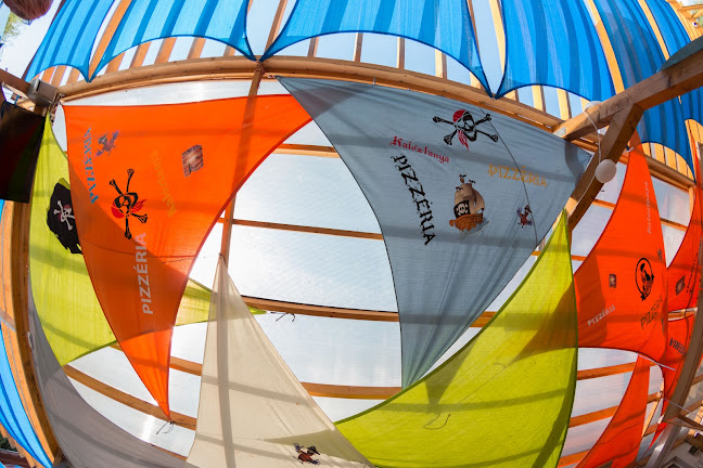 Kalóztanya - Vendéglátás