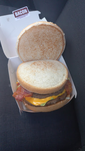 Opinii despre McDonald's în Szolnok - Vendéglátás