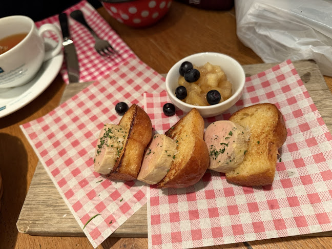 Pest-Buda Bistro - Vendéglátás