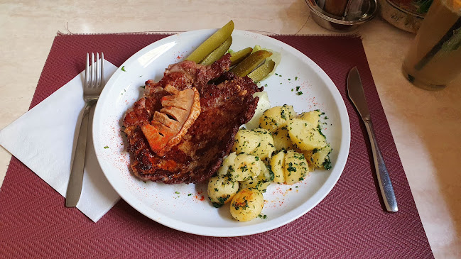 Opinii despre Négy Muskétás Étterem în Budapest - Vendéglátás