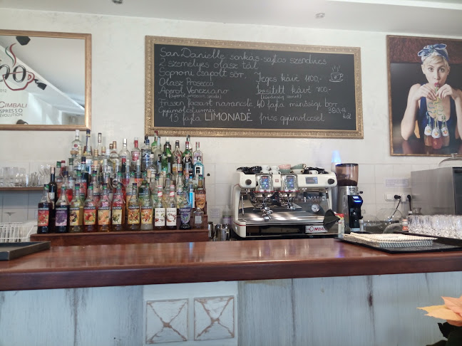 Szombathely, Fő tér 24, 9700