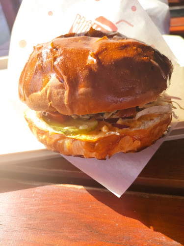 Pecsenyesűtő - Vendéglátás