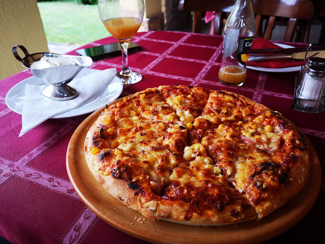 Royal Étterem és Pizzéria - Vendéglátás