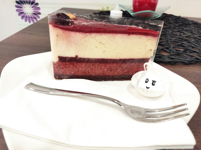 Opinii despre Habcsók cukrászda în Budapest - Vendéglátás