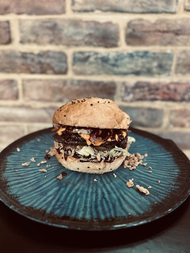 Lakoma Pizza & Street food