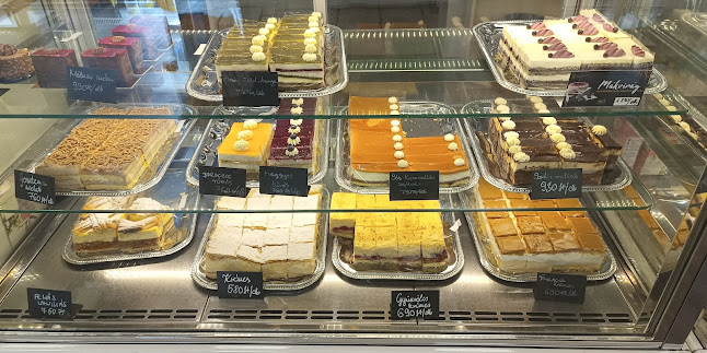 Opinii despre Ildikó Cukrászda în Szarvas - Vendéglátás