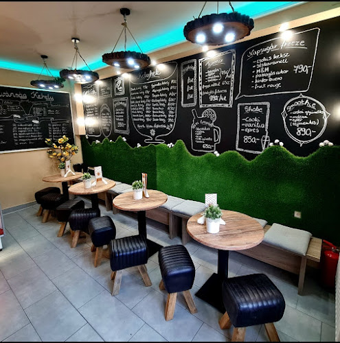 Opinii despre Napsugár Fagyizó în Vác - Vendéglátás