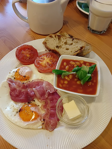 Comentarii opinii despre Manooka Kávézó