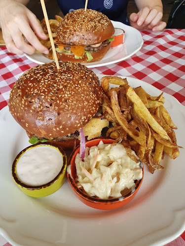 Opinii despre Inferno Burgers în Szeged - Vendéglátás