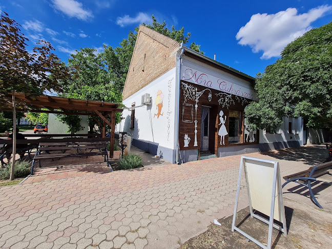 Nóra Cukrászda - Vendéglátás