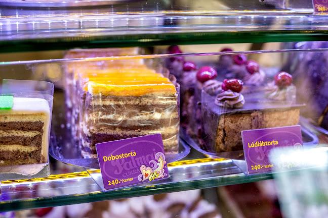 Budapest, Páskomliget utca 8, 1156