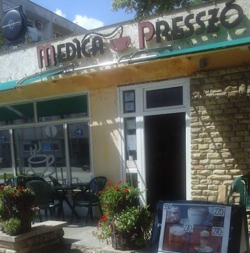 Comentarii opinii despre Medica Presszó