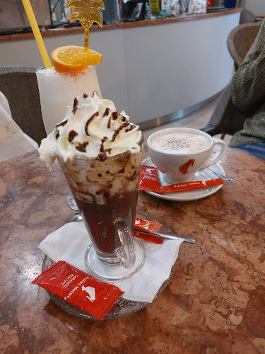 Delikát kávézó és cukrászda