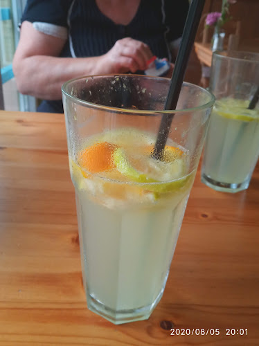 Comentarii opinii despre Hekk Terasz Vác