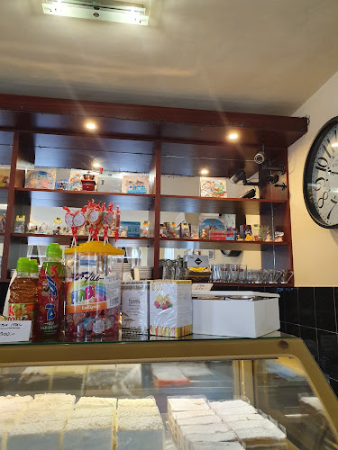 TimGa cukrászda - Vendéglátás