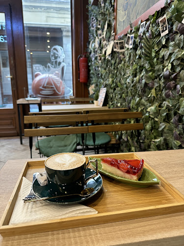 Opinii despre Yaku Café în Budapest - Vendéglátás