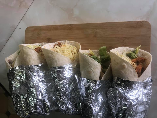 Bádog Puma Büfé és Pecsenyesütő - Vendéglátás