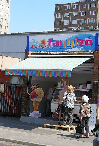 Napsugár Fagyizó - Vendéglátás