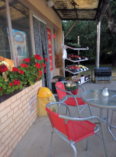 Szeged, Rendező tér, 6729