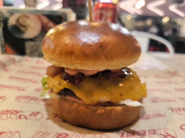 REBEL Burger & More - Vendéglátás