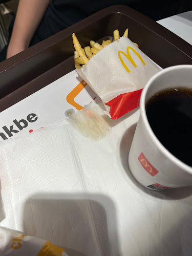 Opinii despre McDonald's în Szolnok - Vendéglátás