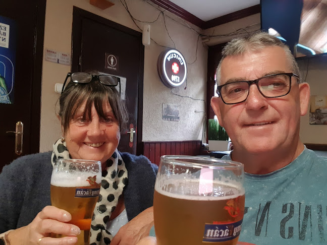 Vörös Kakas Söröző