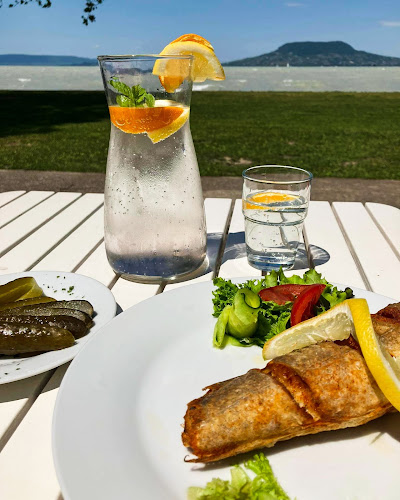 Opinii despre Mr. B's Fonyód balatoni ízei în Fonyód - Vendéglátás