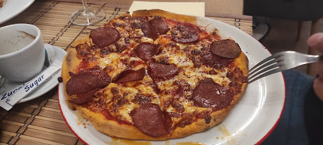 Opinii despre Pietro Bistro Pizzeria în Siófok - Vendéglátás