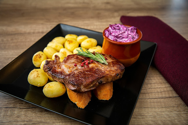 Comentarii opinii despre Aranypatkó Étterem- Panzió -Pizzéria -Győrújbarát, Győr