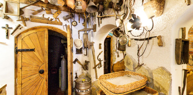 Opinii despre Régi Idők Udvara Skanzen és Étterem în Tihany - Vendéglátás