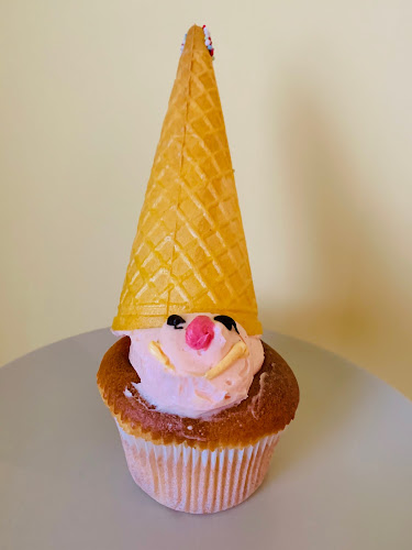 Wolf Pékség és Cukrászda - Vendéglátás