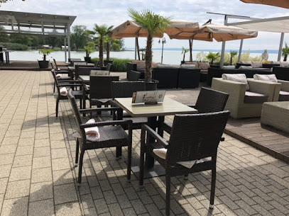 Tat Kávézó Révfülöp