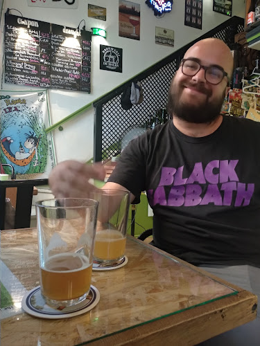 Opinii despre HOPAHOLIC Craft Beer Bar & Food Budapest în Budapest - Vendéglátás