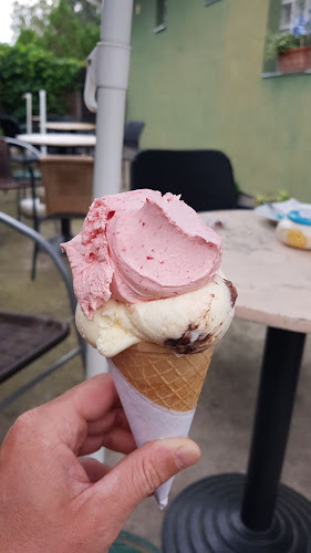 Melódia Cukrászda - Seregélyes