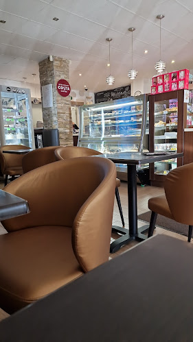 Kálvária Cukrászda - Vendéglátás