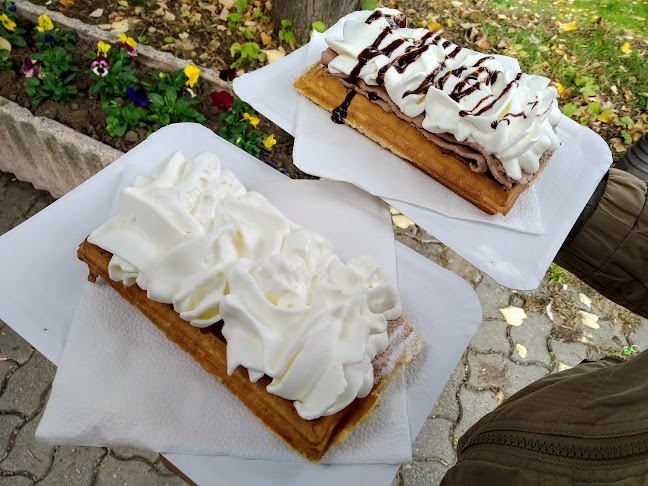 Comentarii opinii despre Hamburger Bár