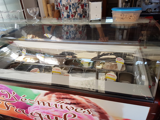 Jégvarázs Fagyizó, lángosozó és palacsintázó - Vendéglátás