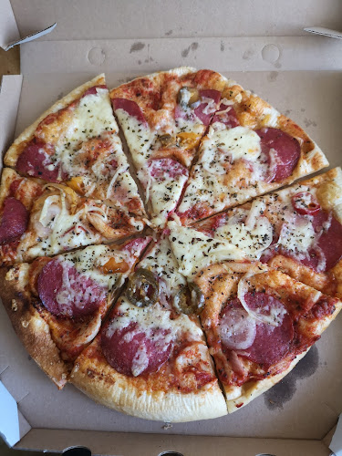 Opinii despre Hízlalda Büfé în Lesenceistvánd - Vendéglátás