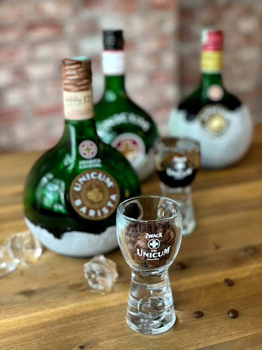 Alibi Gin Bár és Kávézó - Vendéglátás