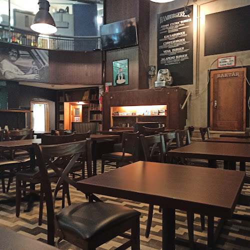 Opinii despre SEMMI EXTRA Bartók în Budapest - Vendéglátás